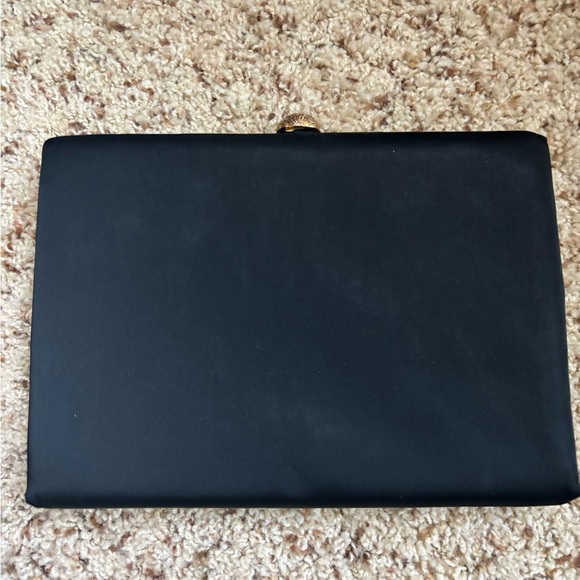 Elegant Black Clutch with Bow Detail - Picture 3 of 6